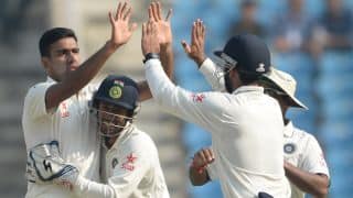 South Africa 32/2 at stumps vs India on Day 2, 3rd Test; Need 278 runs more to win